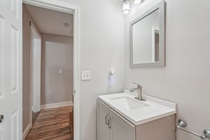 Morehouse Dr NW-L2103-024.jpg