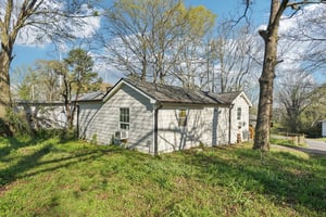 Morehouse Dr NW-L2103-030.jpg