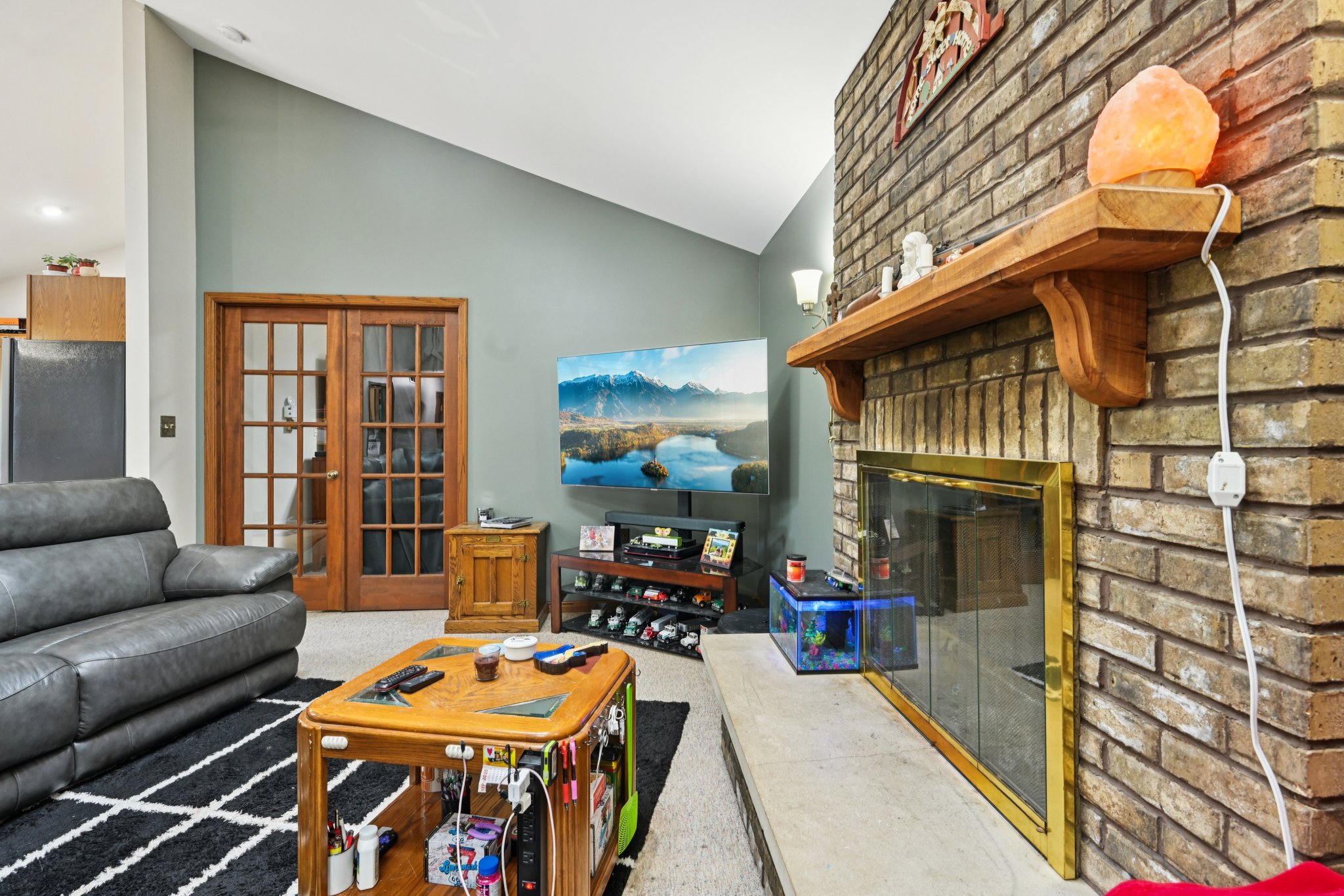 Ridgeview Dr-S0210-012.jpg