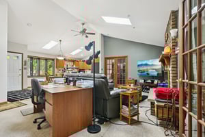 Ridgeview Dr-S0210-019.jpg