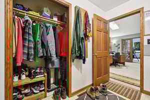 Ridgeview Dr-S0210-022.jpg