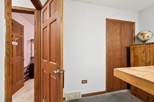 Ridgeview Dr-S0210-024.jpg