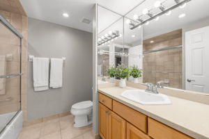 2066 St Johns Ave 304, Highland Park, IL 60035_010