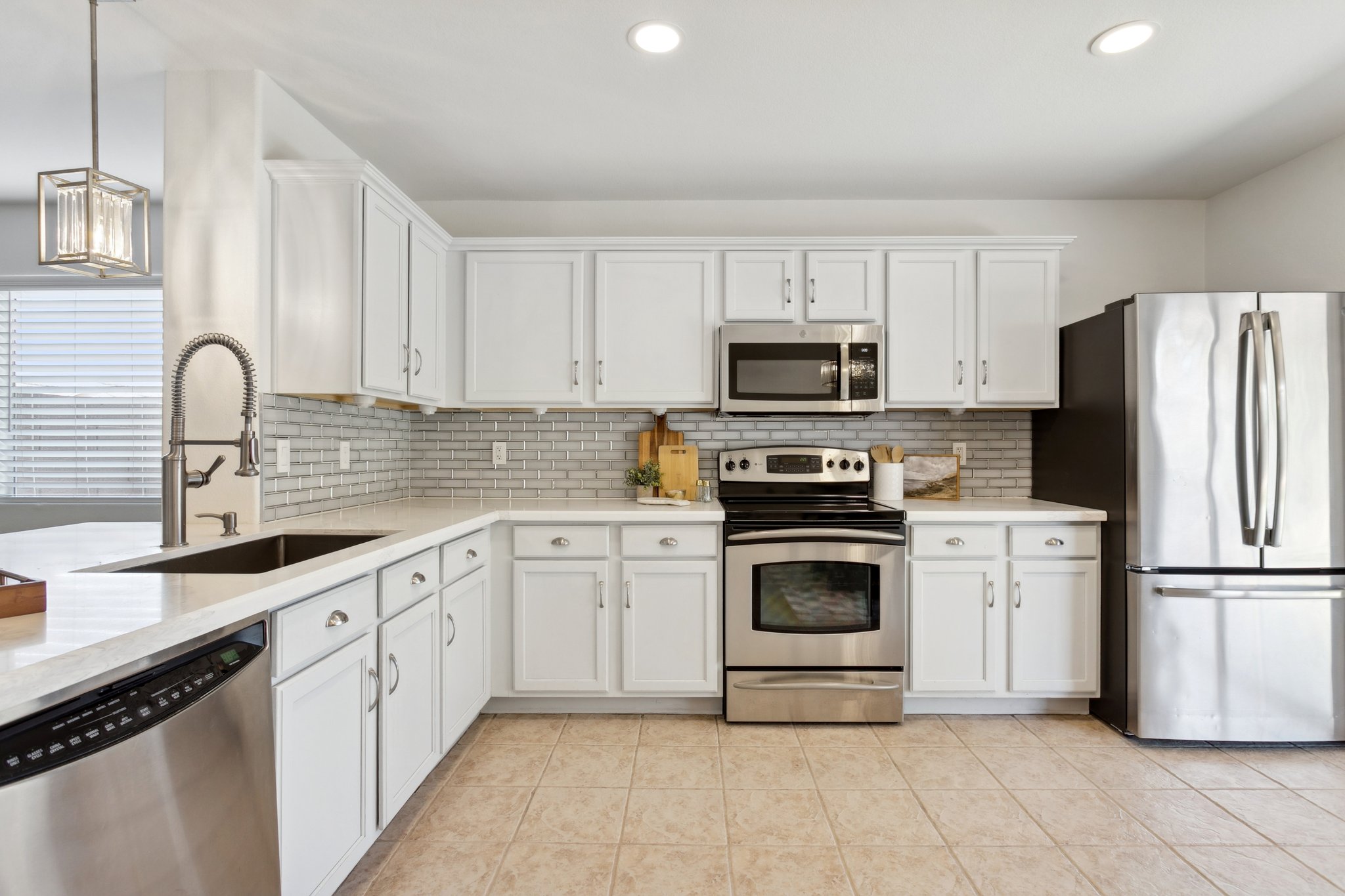 20681 N 93rd Ave - 012.jpg