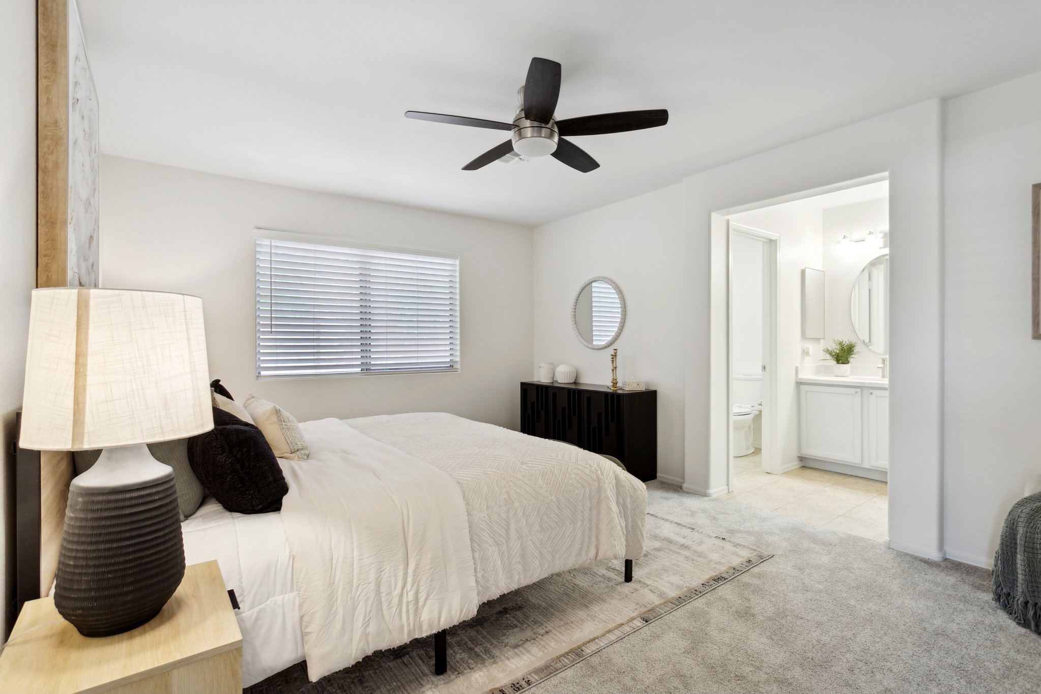 20681 N 93rd Ave - 015.jpg