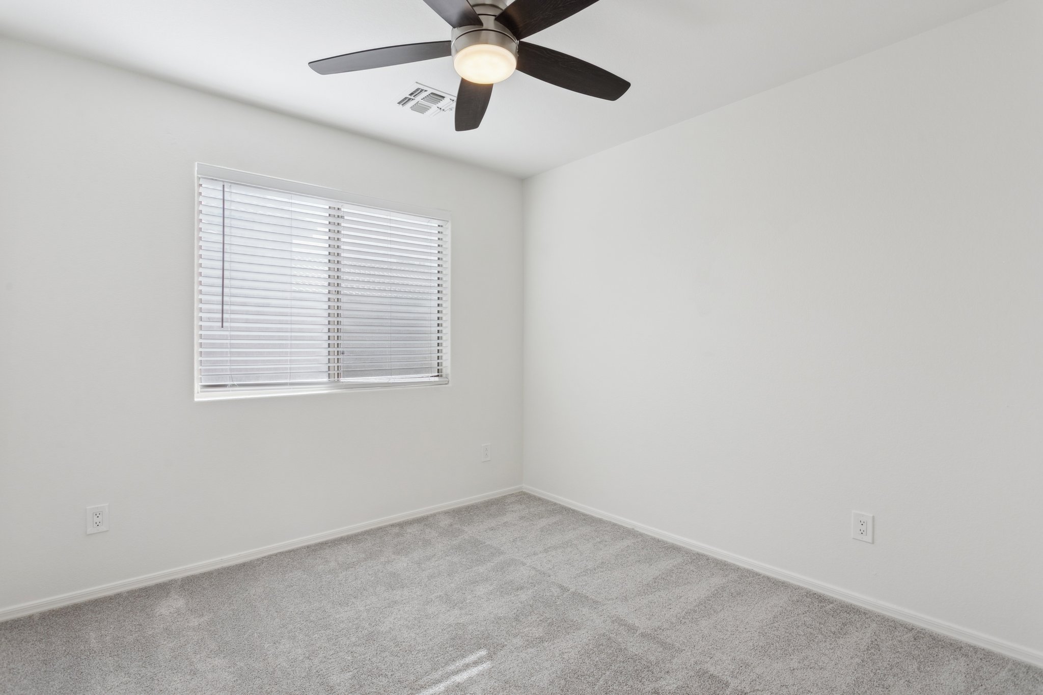 20681 N 93rd Ave - 023.jpg