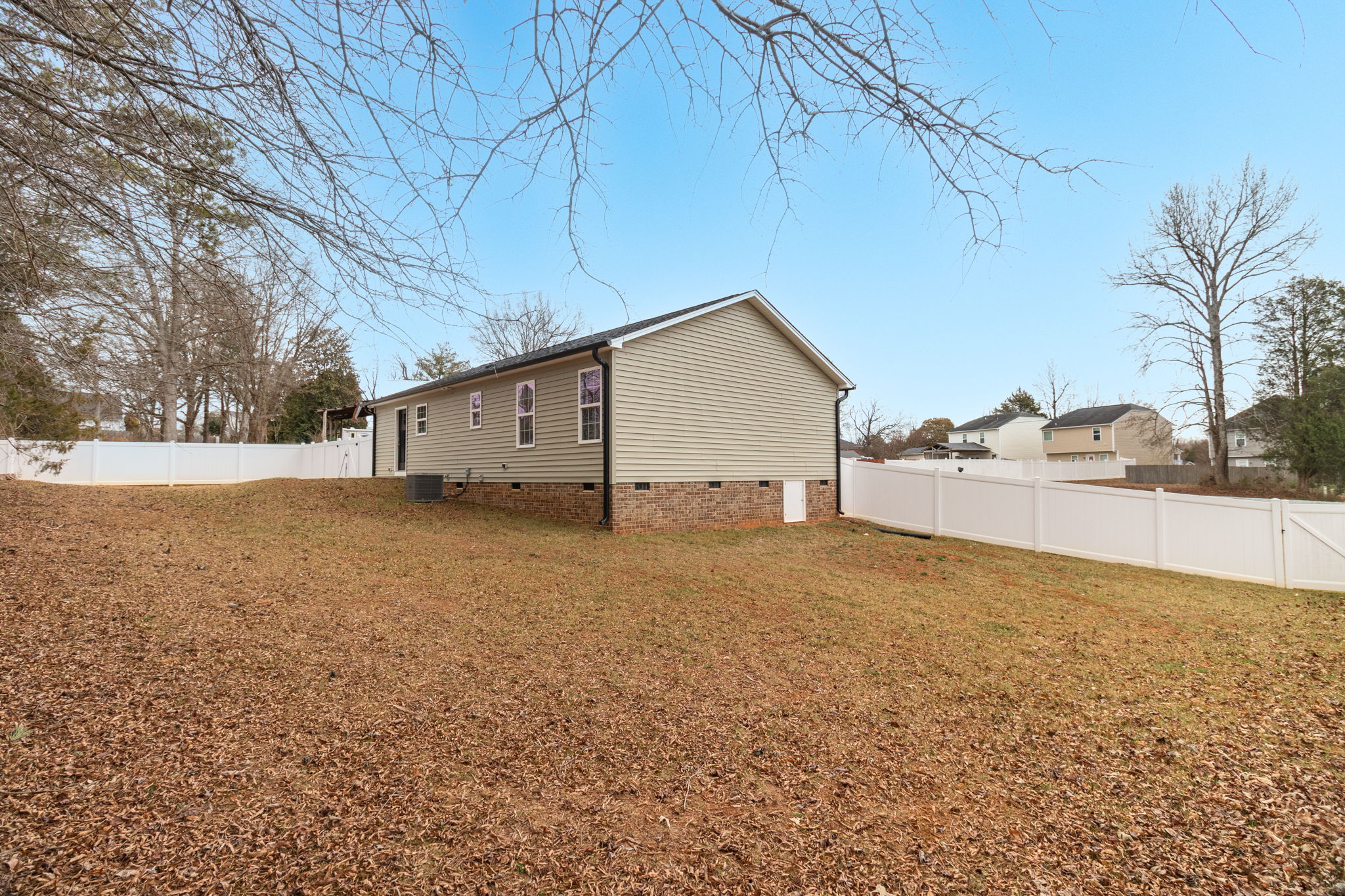 2069 Darwick Rd-33