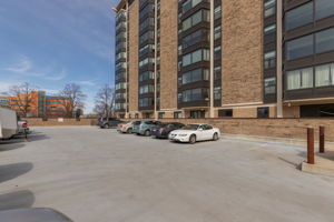 34-Parking Lot