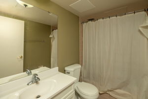 14-Bathroom