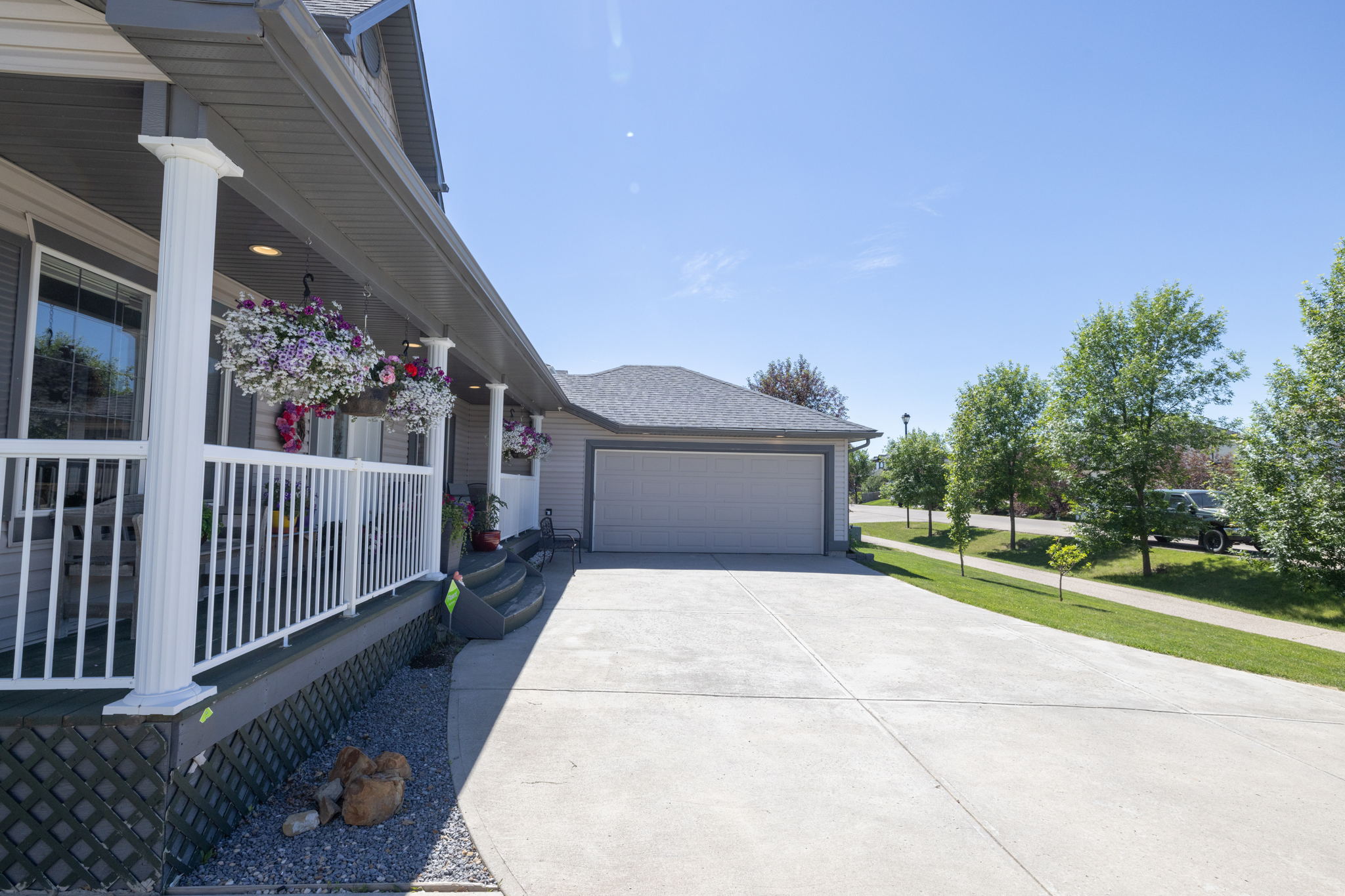 207 Canoe Dr SW, Airdrie, AB T4B 2N8, Canada Photo 57
