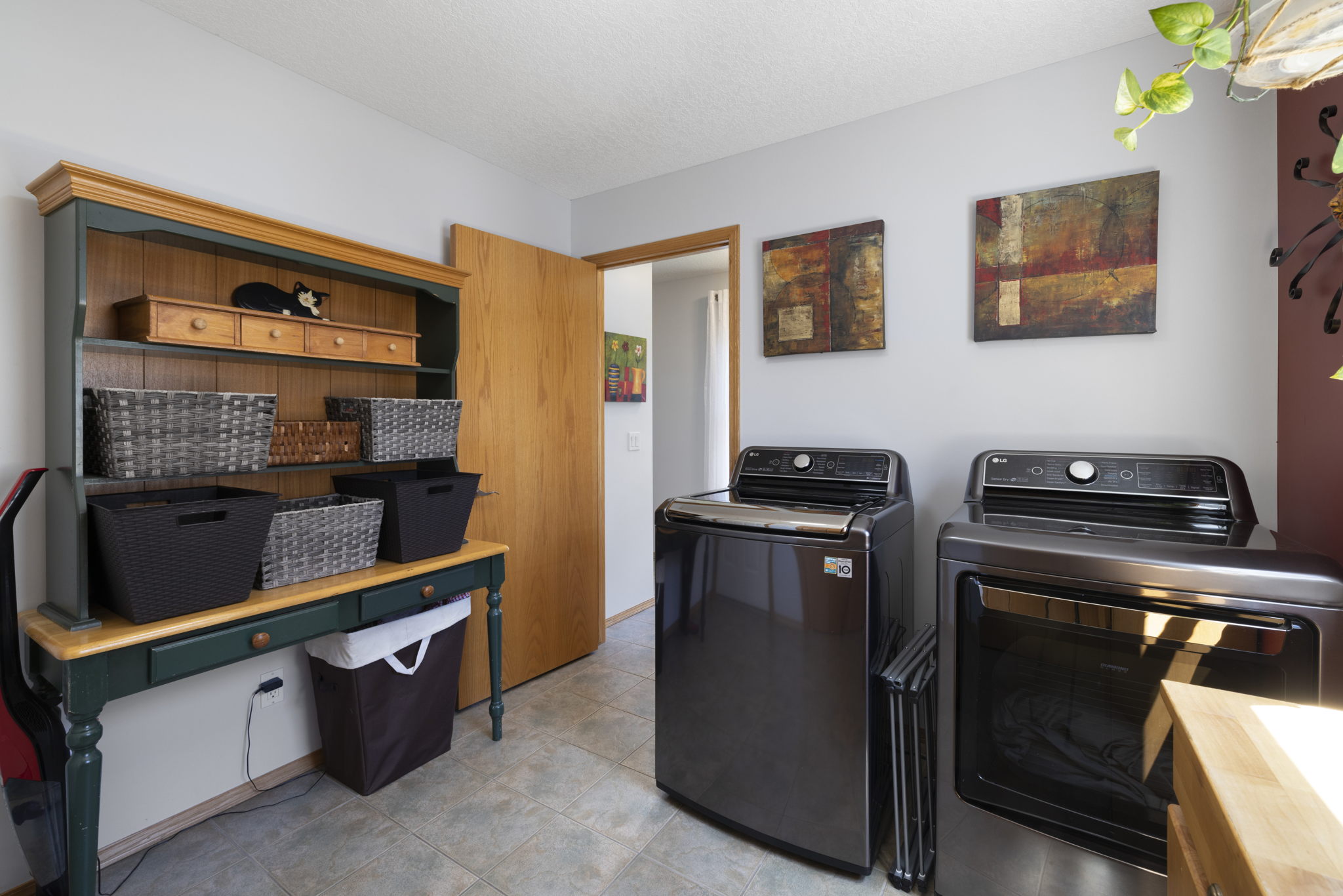 207 Canoe Dr SW, Airdrie, AB T4B 2N8, Canada Photo 32
