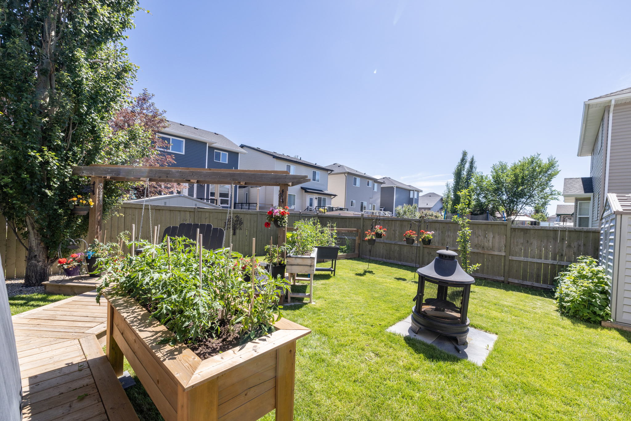 207 Canoe Dr SW, Airdrie, AB T4B 2N8, Canada Photo 69