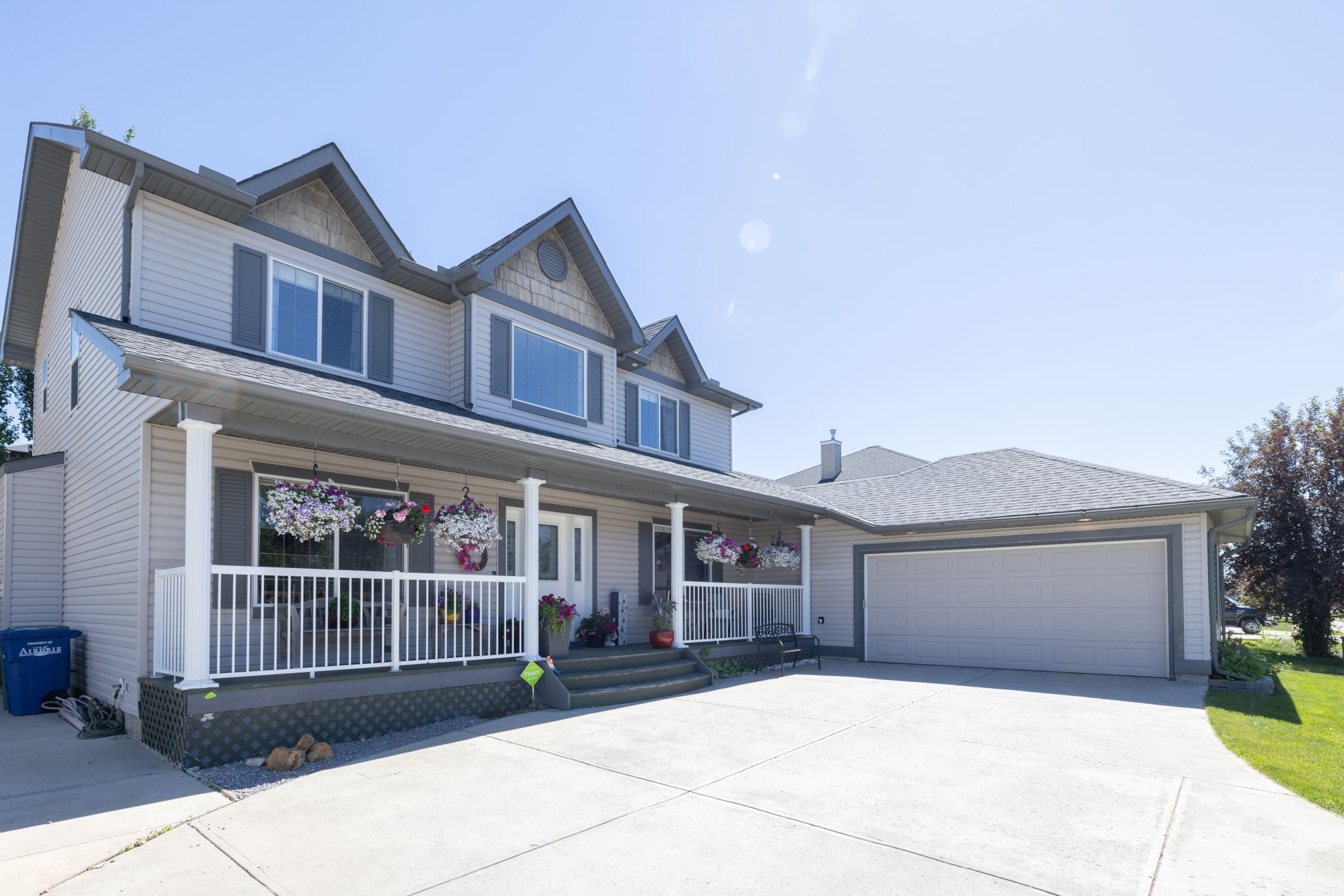 207 Canoe Dr SW, Airdrie, AB T4B 2N8, Canada Photo 4