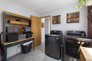 207 Canoe Dr SW, Airdrie, AB T4B 2N8, Canada Photo 31