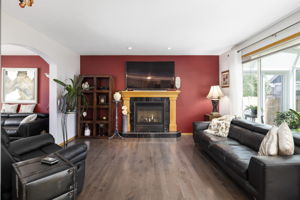 207 Canoe Dr SW, Airdrie, AB T4B 2N8, Canada Photo 5