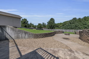  Photo 47