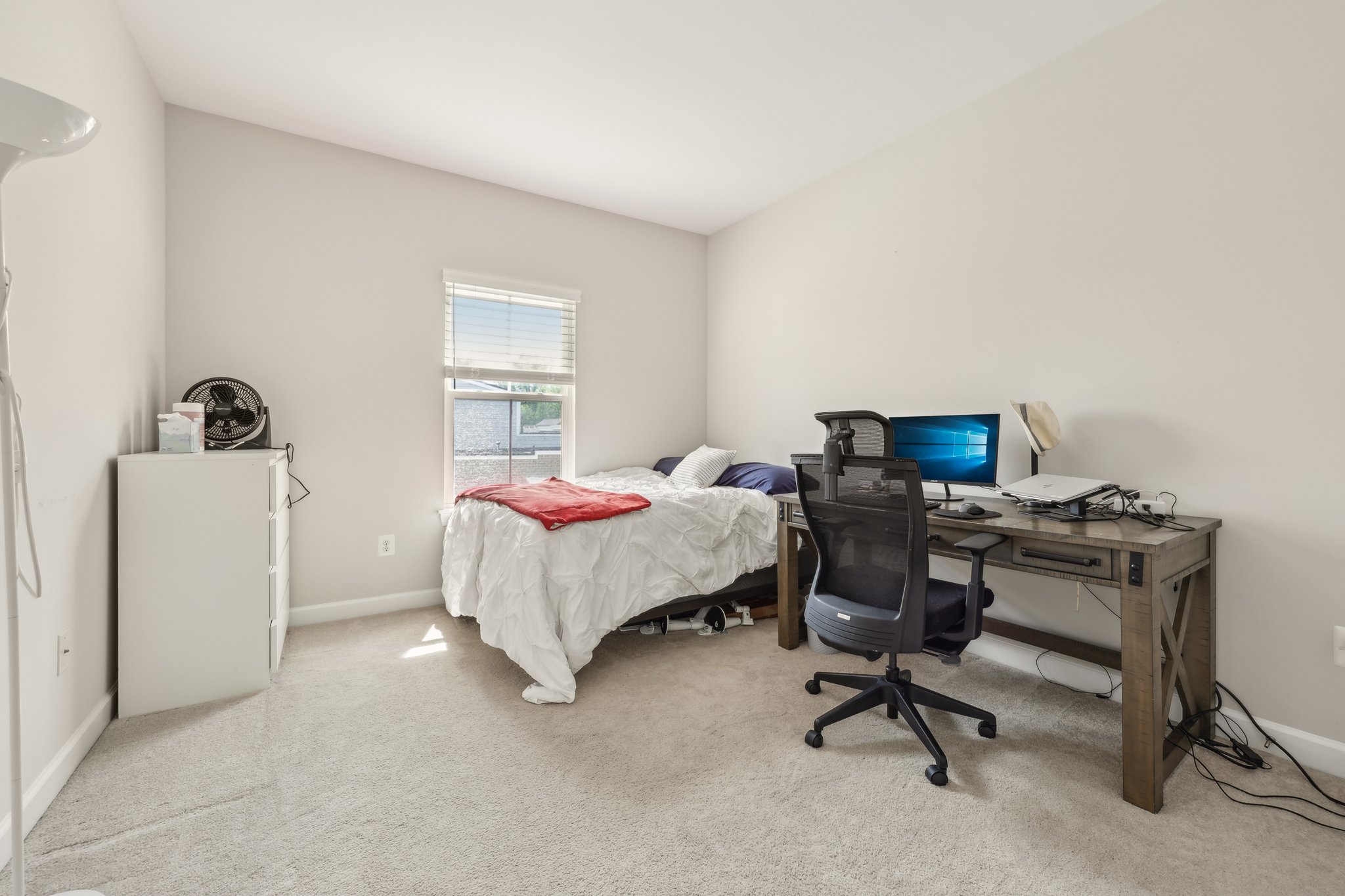 Community Center Ave-0105-016.jpg