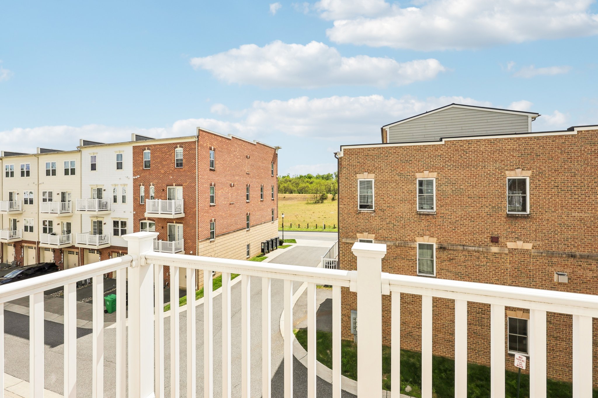 Community Center Ave-0105-030.jpg