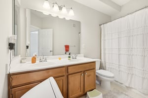 Community Center Ave-0105-017.jpg