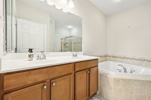 Community Center Ave-0105-021.jpg