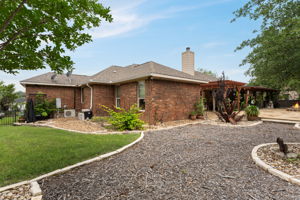  Photo 33