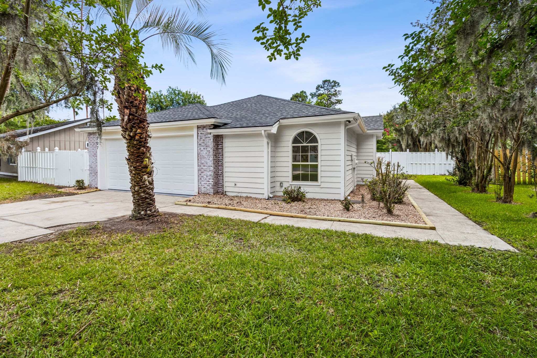 Welcome to 207 Cypress Dr