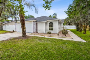 Welcome to 207 Cypress Dr