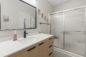  Photo 35