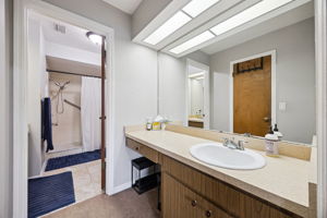  Photo 23
