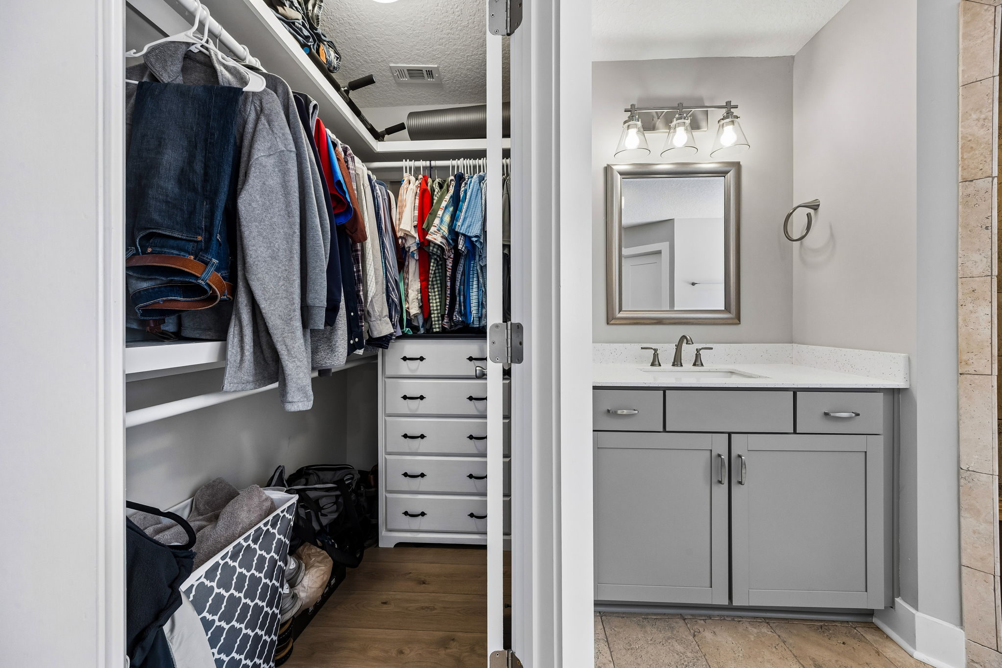 Primary Bedroom Closet