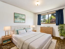 207 NW Ash St McMinnville OR (30) virtually staged.jpeg