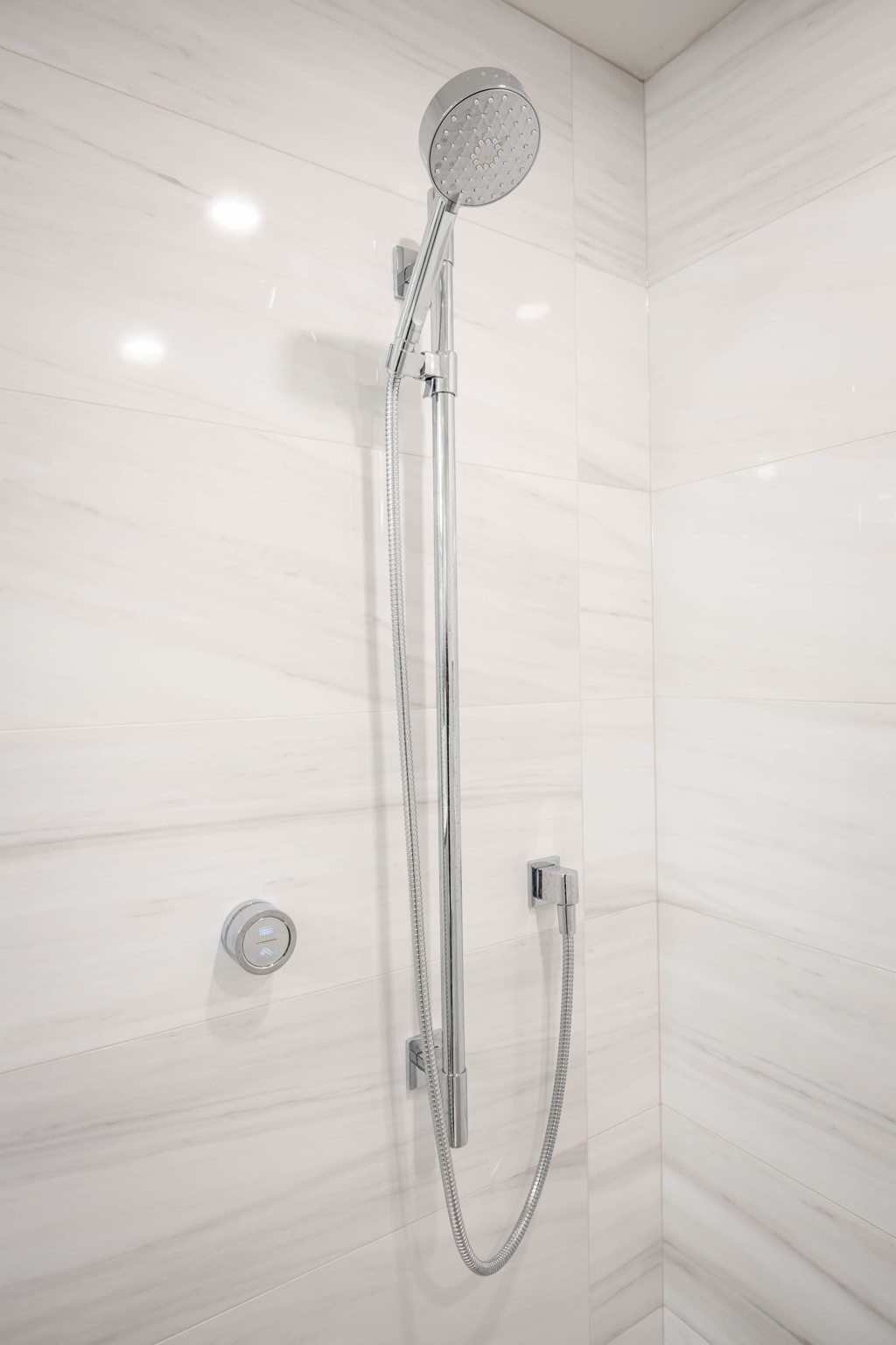 Toronto property showcase — delivered property photograph 39