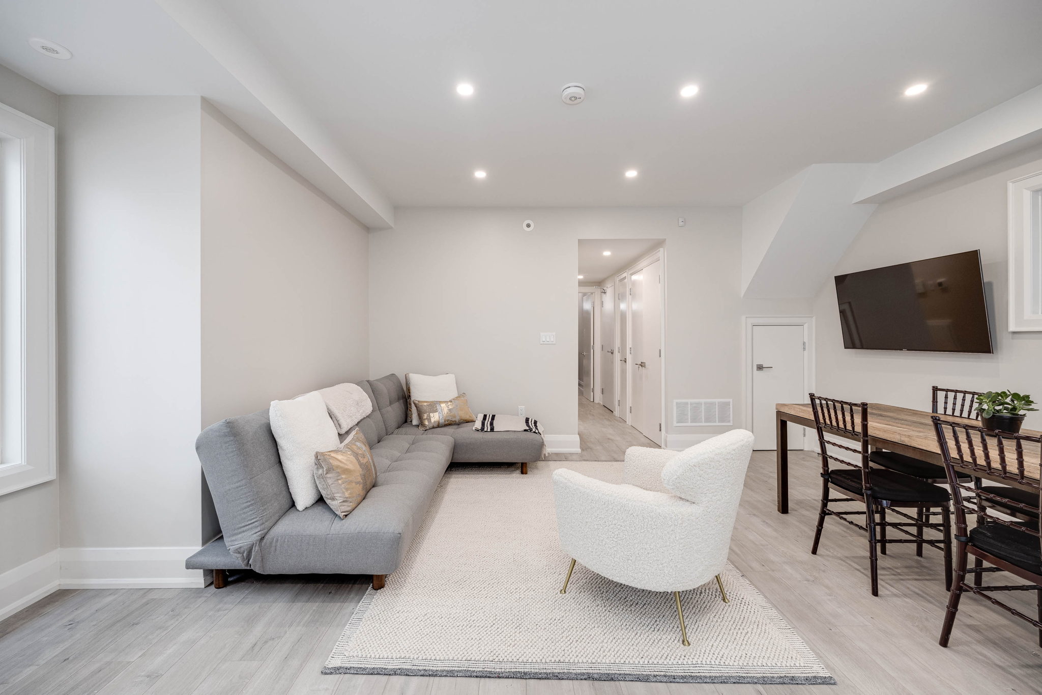 Toronto property showcase — delivered property photograph 5