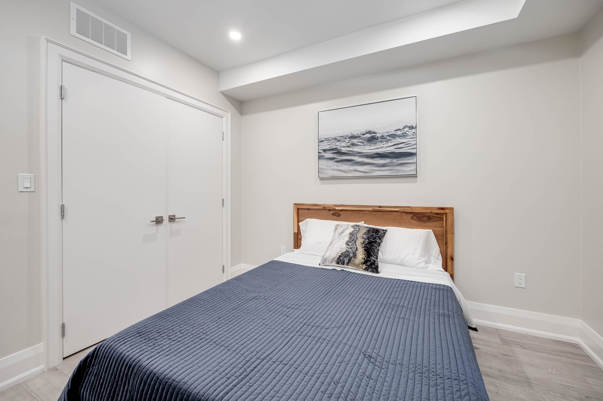 Toronto property showcase — delivered property photograph 23