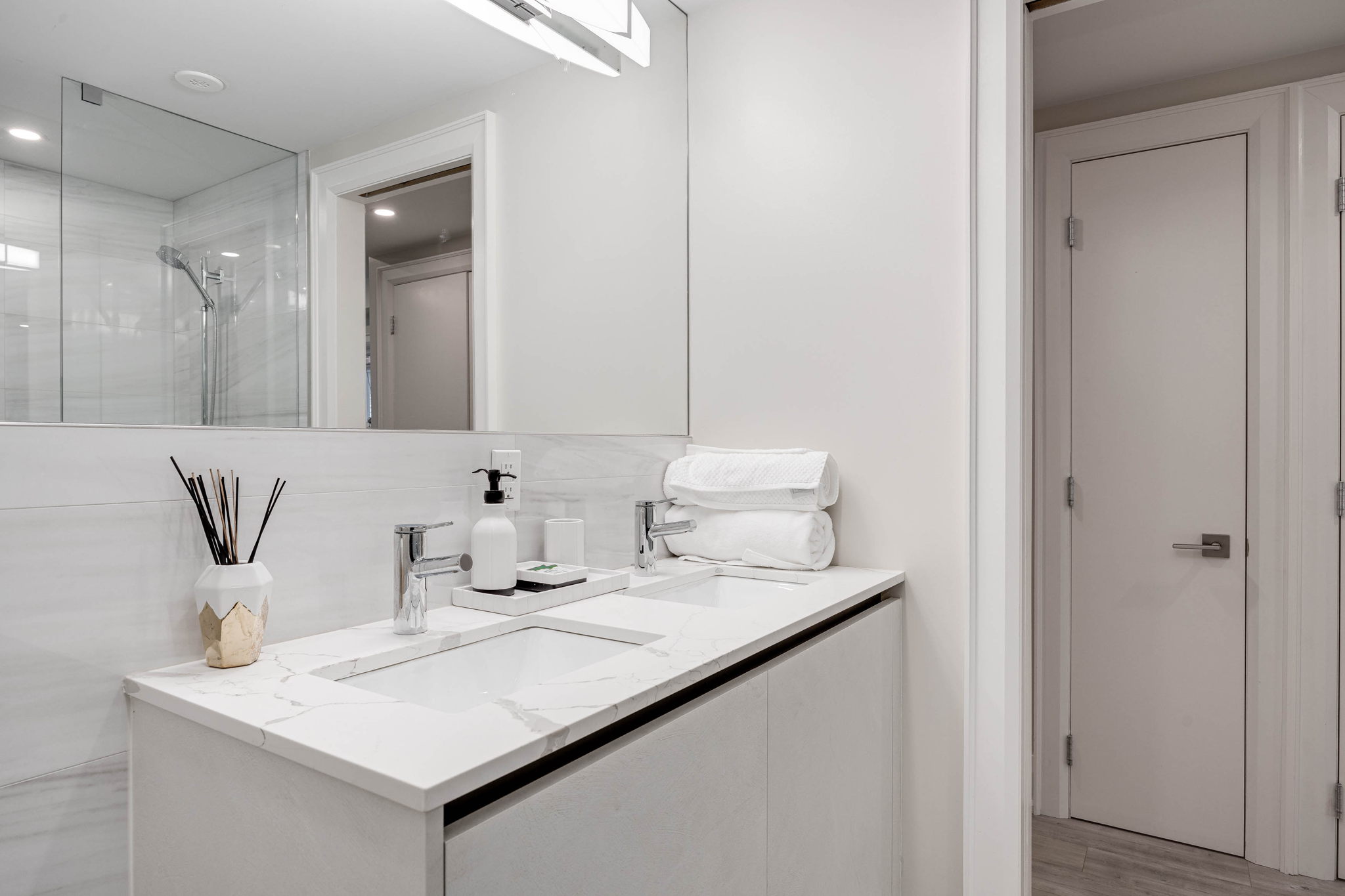 Toronto property showcase — delivered property photograph 21