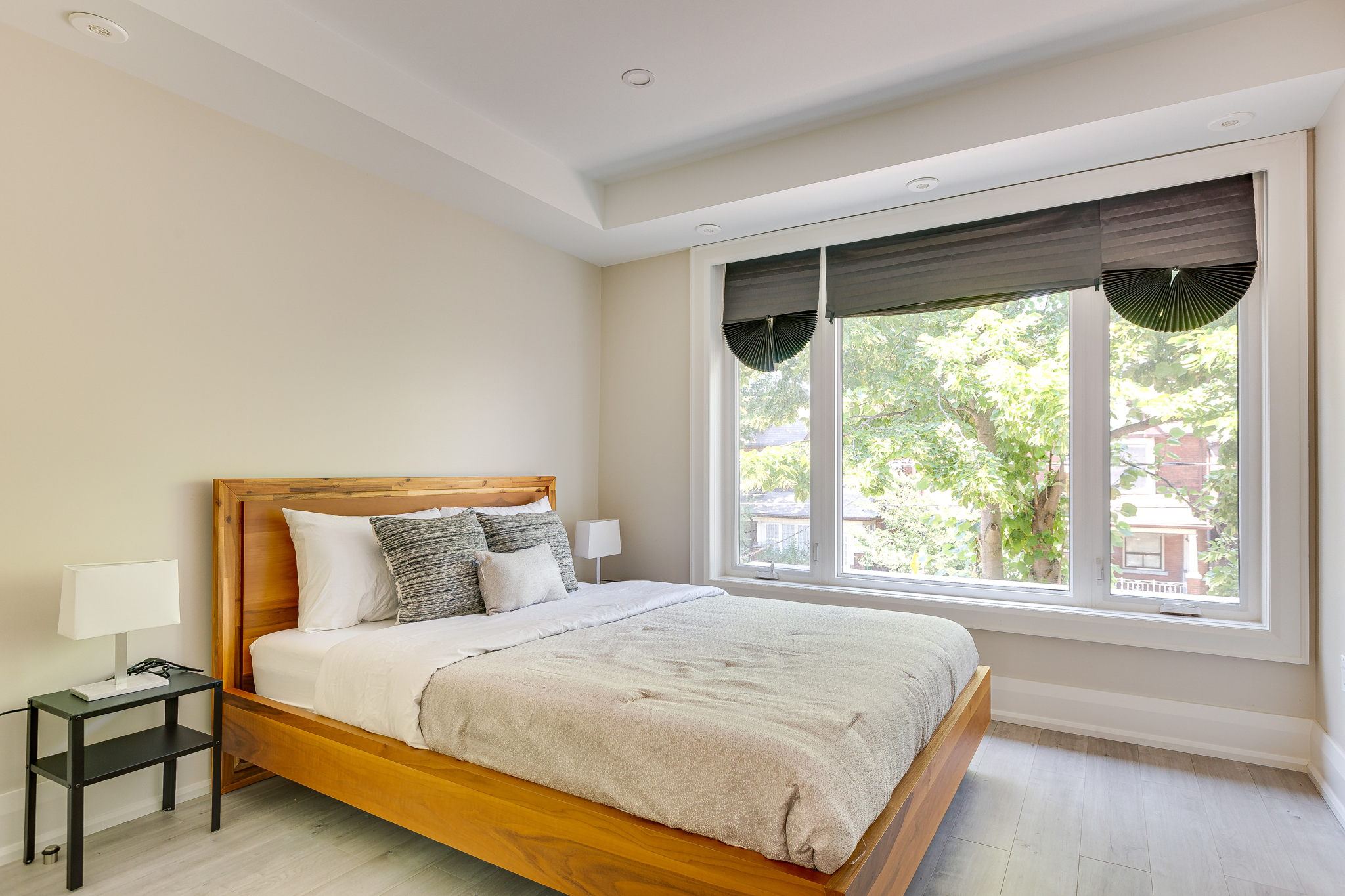 Toronto property showcase — delivered property photograph 16
