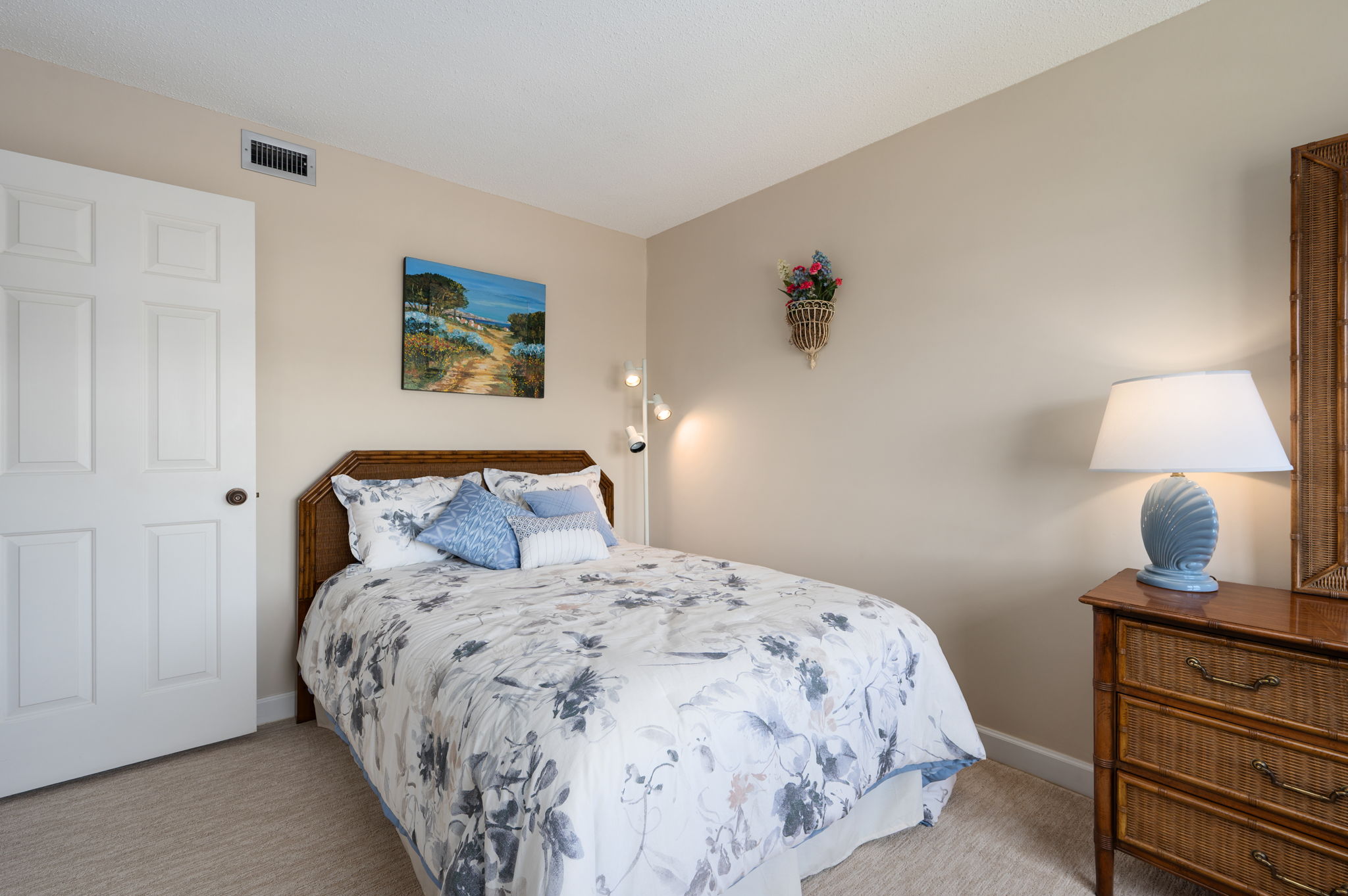 207-Queen-Elizabeth-Unit-6-BR2