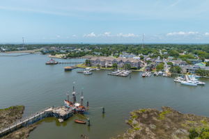 207-Queen-Elizabeth-Unit-6-Aerial-Location-V10