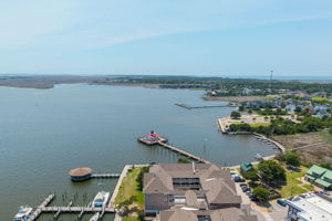 207-Queen-Elizabeth-Unit-6-Aerial-Location-V13