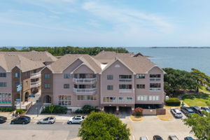 207-Queen-Elizabeth-Unit-6-Aerial-Location-V16