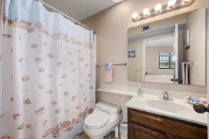 207-Queen-Elizabeth-Unit-6-BR1-Private-Bath