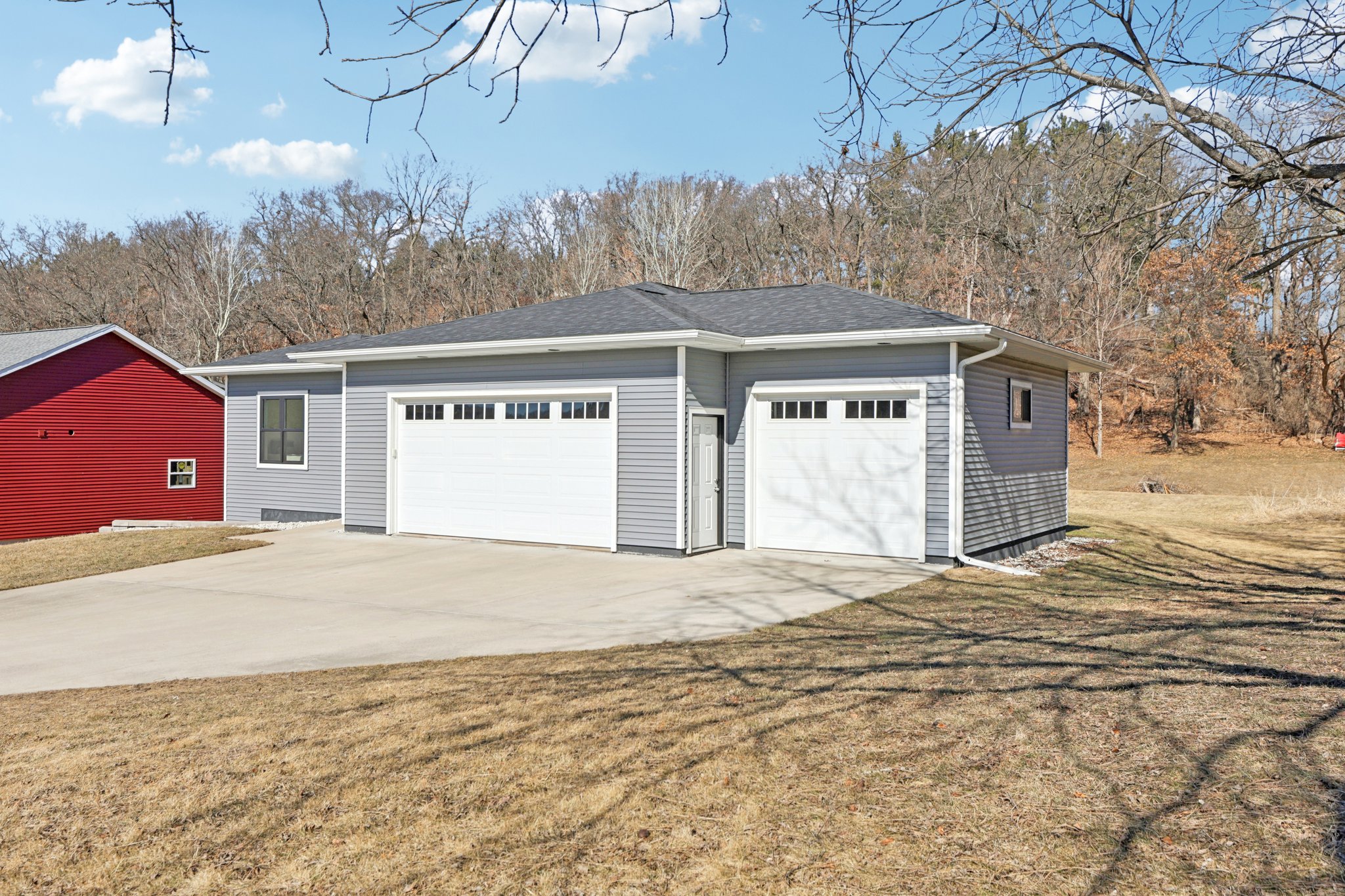 W Wilson St-S2402-003.jpg