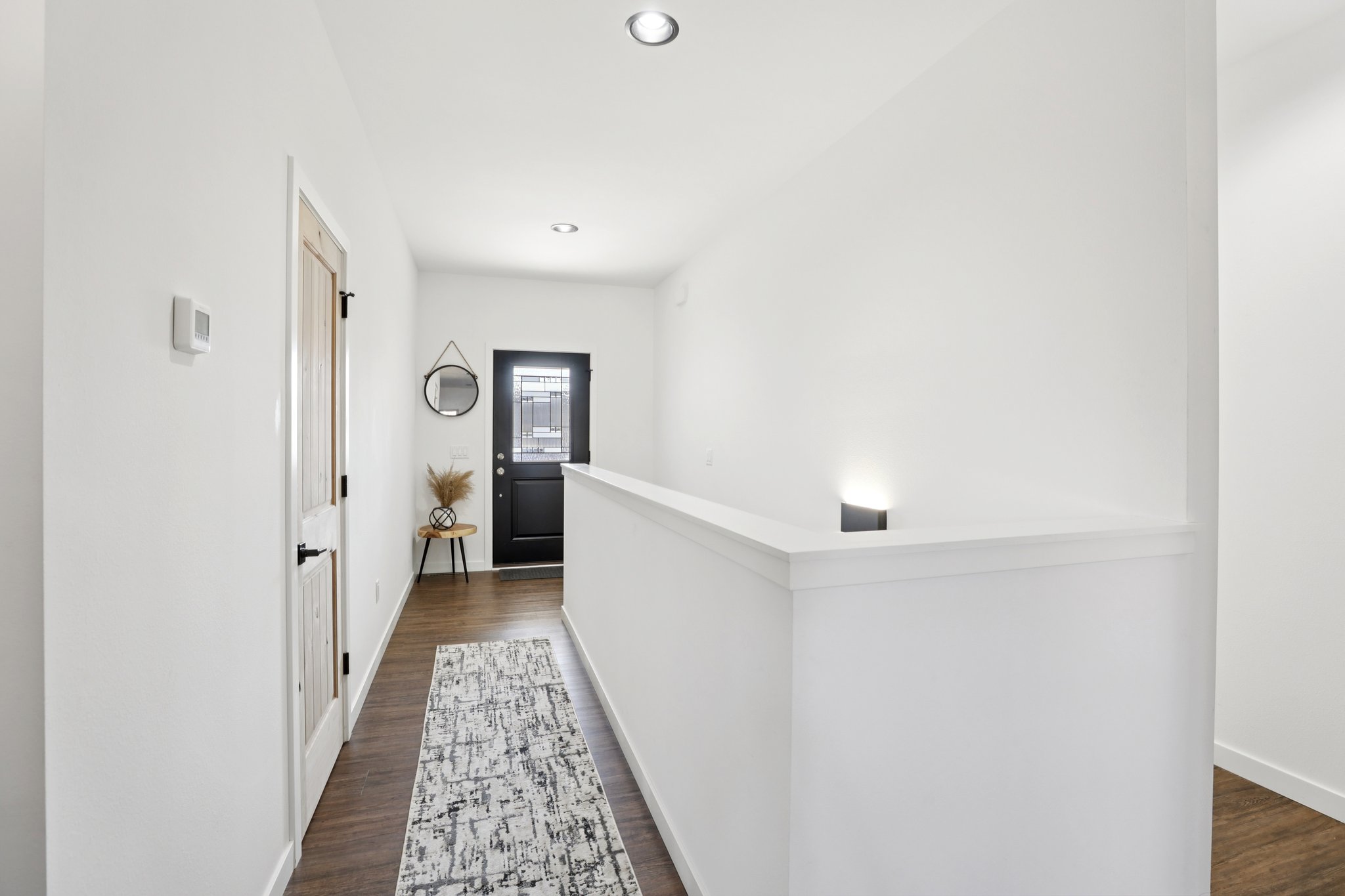 W Wilson St-S2402-004.jpg