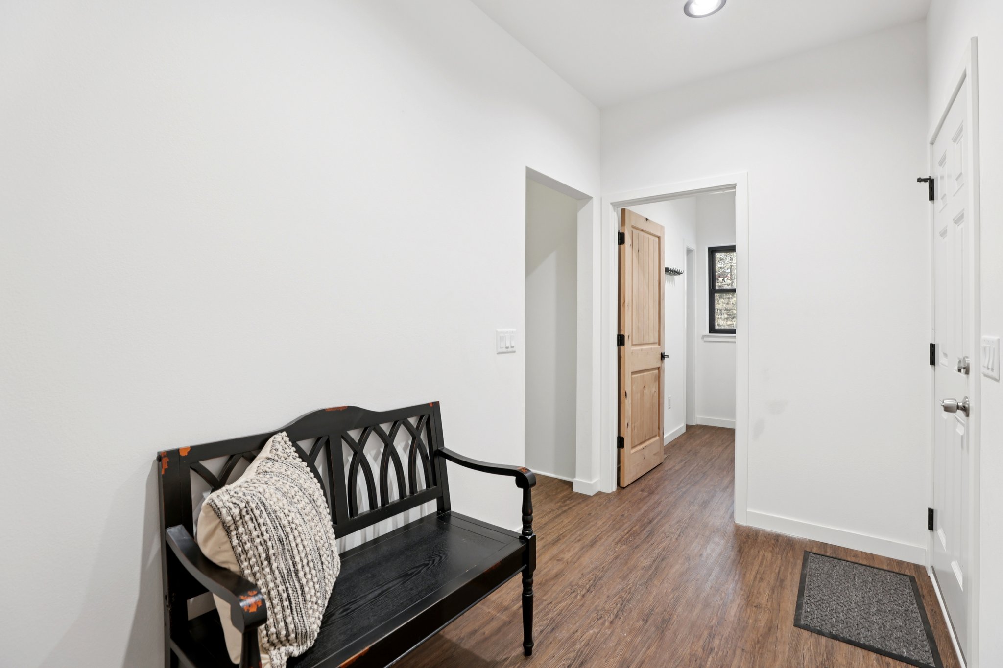 W Wilson St-S2402-033.jpg