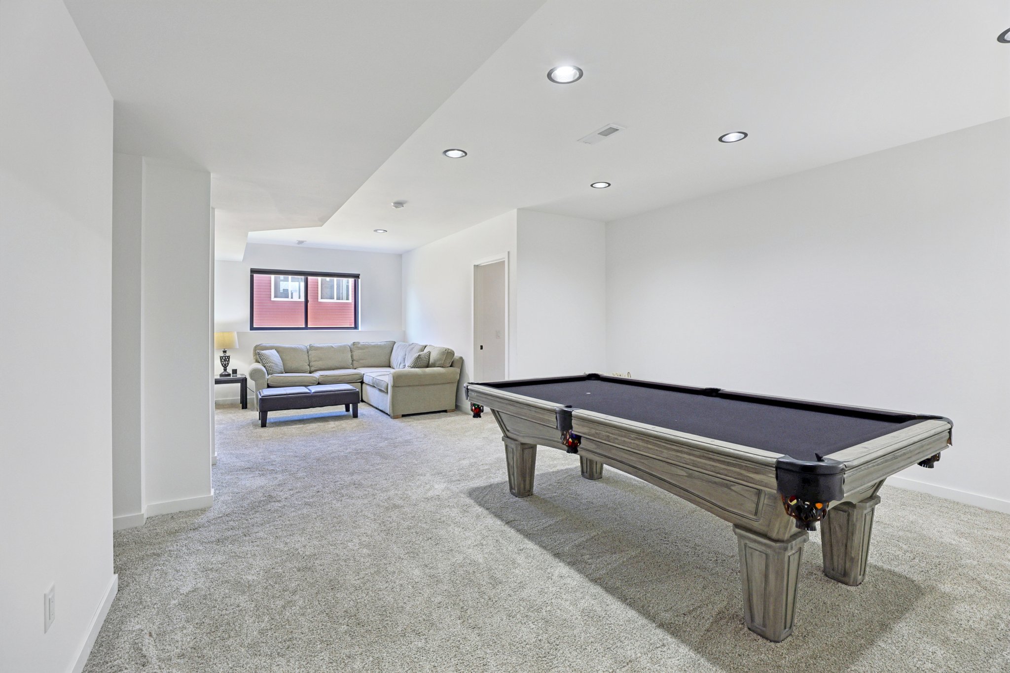 W Wilson St-S2402-045.jpg