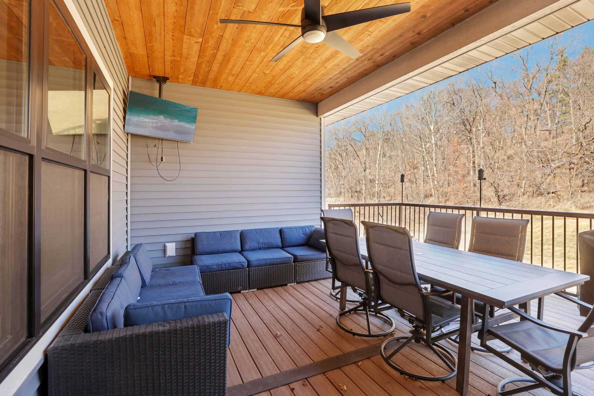 W Wilson St-S2402-050.jpg