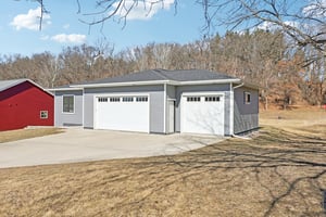 W Wilson St-S2402-003.jpg