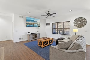 W Wilson St-S2402-007.jpg