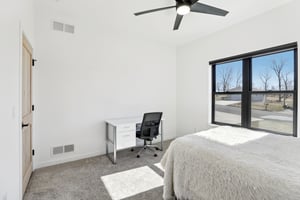 W Wilson St-S2402-017.jpg