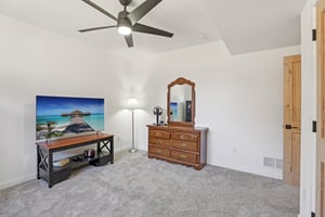 W Wilson St-S2402-037.jpg